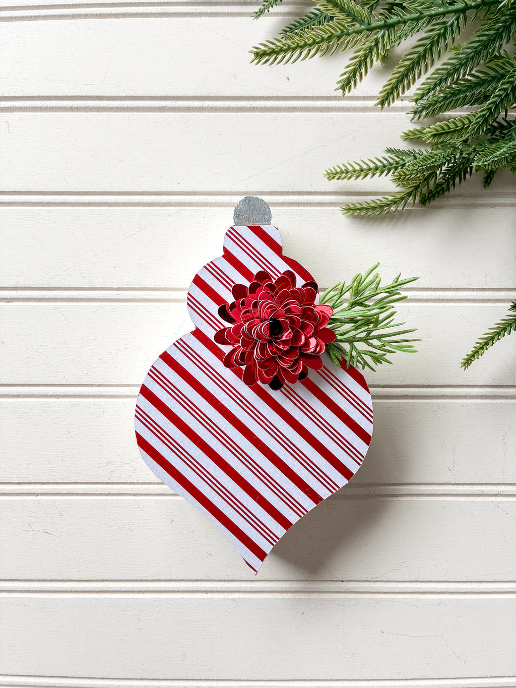 Stripe Ornament Shelf Sitter