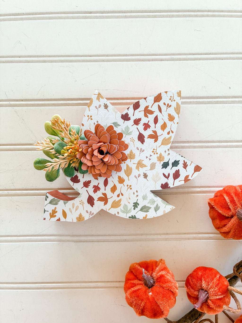 Fall Foliage Leaf Shelf Sitter