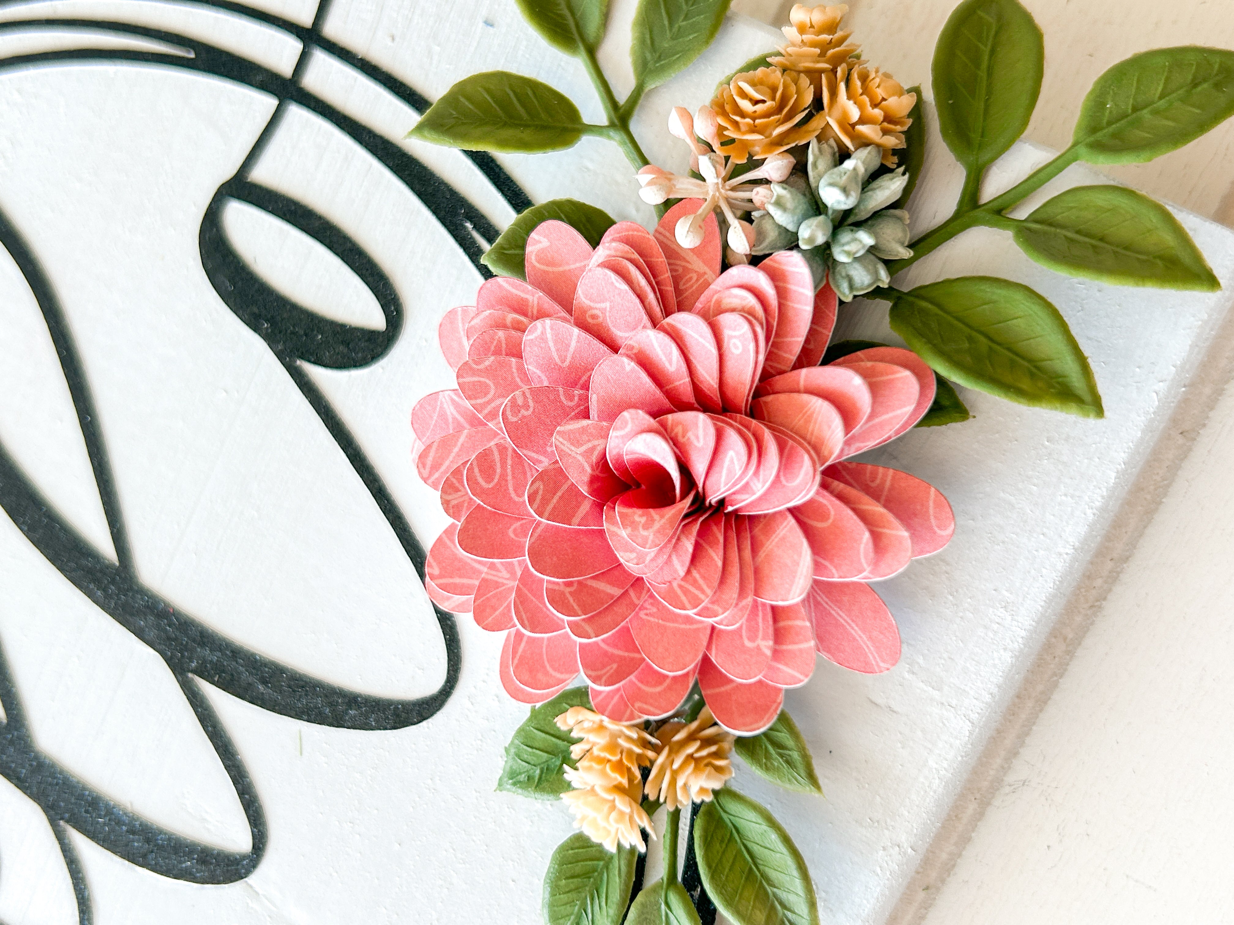 Hello Wreath With Pink Flower