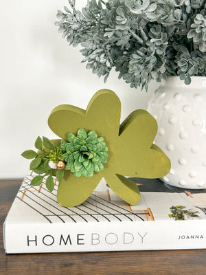 Light Green Shamrock Shelf Sitter