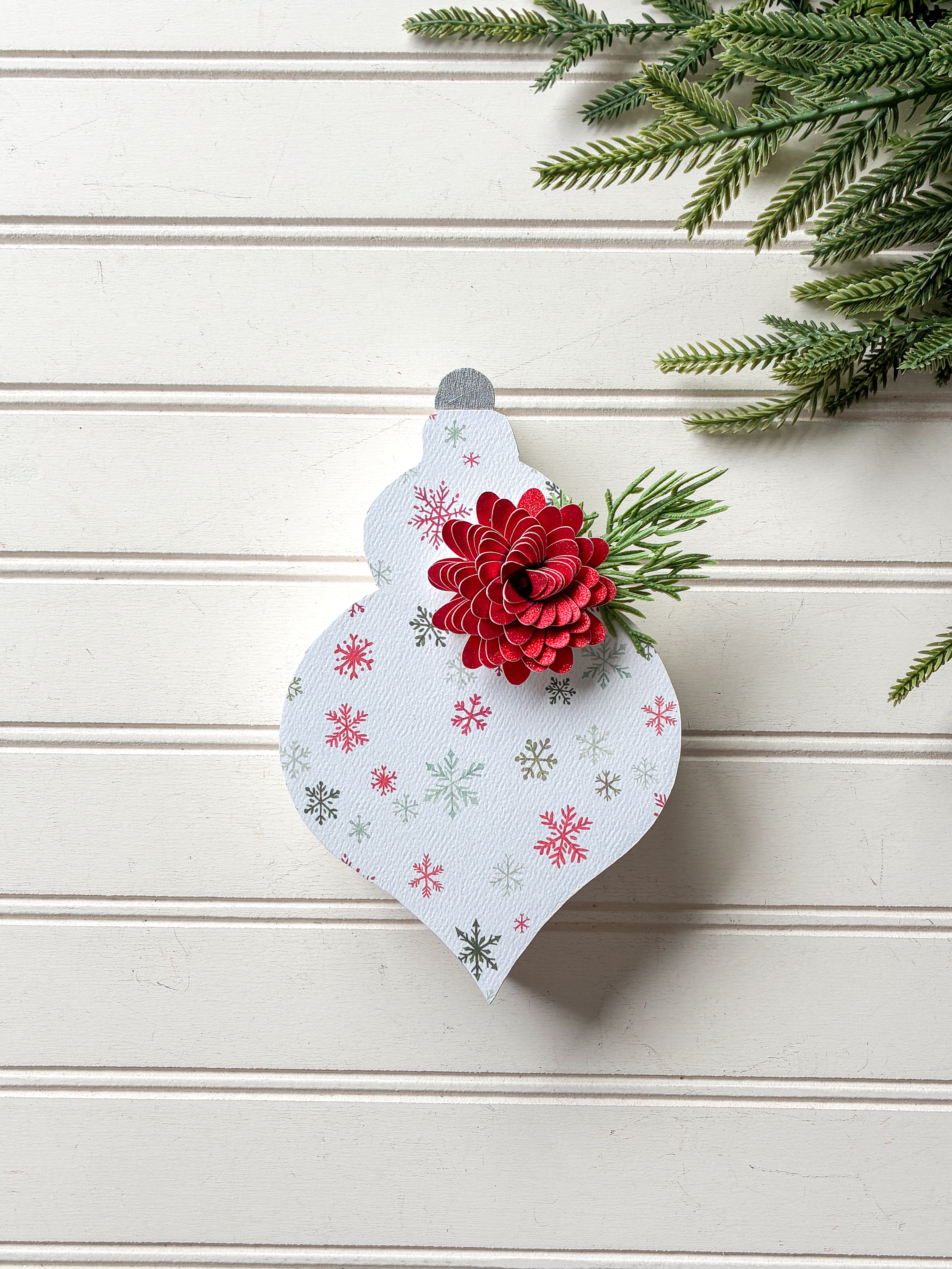 Snowflake Ornament Shelf Sitter