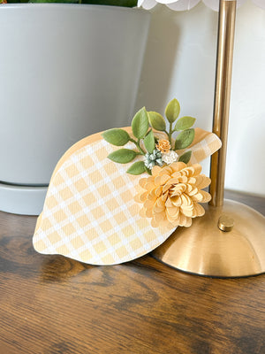 Small Lemon Shelf Sitter